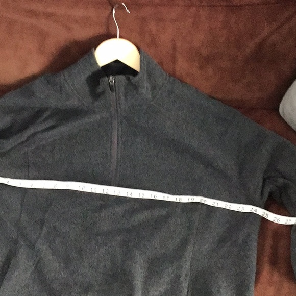 Old Navy Fleece 1/4 Zip pull over for women. 1 is Dark gray 1 is Wine color ,XXL - Picture 7 of 8